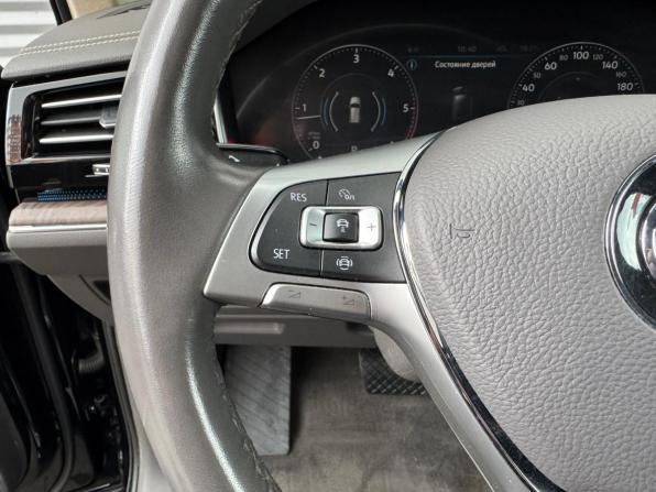 Volkswagen Touareg III с пробегом 2020 года, цена 5 000 000 рублей, 159895 км, внедорожник, Автокод Объявления
