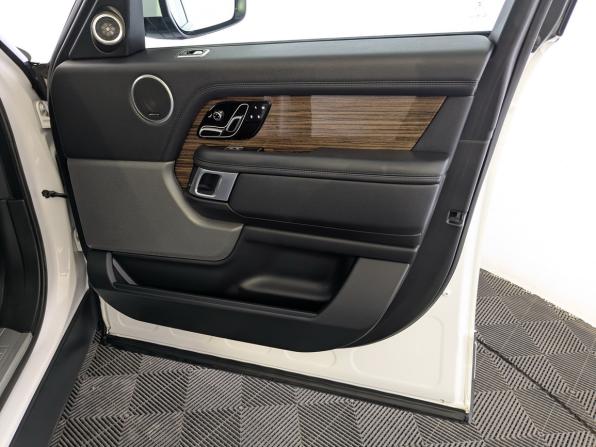 Land Rover Range Rover IV Рестайлинг с пробегом 2018 года, цена 5 200 000 рублей, 171232 км, внедорожник, Автокод Объявления