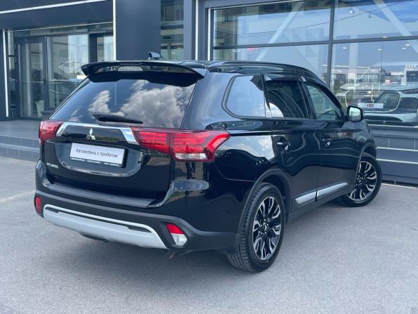 Mitsubishi Outlander III Рестайлинг 3 с пробегом 2021 года, цена 2 300 000 рублей, 100000 км, внедорожник, Автокод Объявления