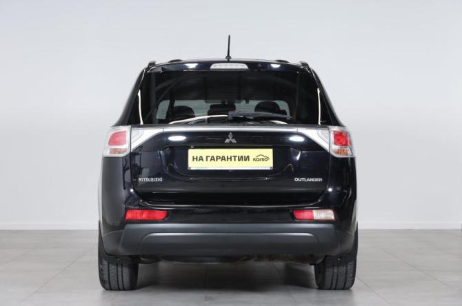 Mitsubishi Outlander III с пробегом 2012 года, цена 1 439 000 рублей, 236001 км, внедорожник, Автокод Объявления