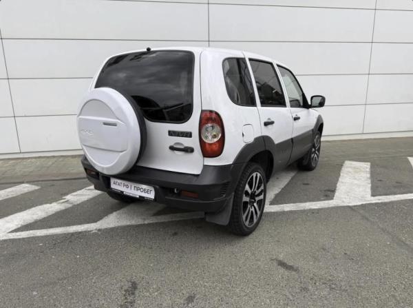 Chevrolet Niva I Рестайлинг с пробегом 2018 года, цена 725 000 рублей, 151715 км, внедорожник, Автокод Объявления
