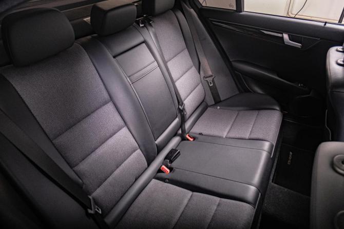 Mercedes-Benz C-Класс III (W204) Рестайлинг с пробегом 2013 года, цена 1 549 000 рублей, 76832 км, седан, Автокод Объявления