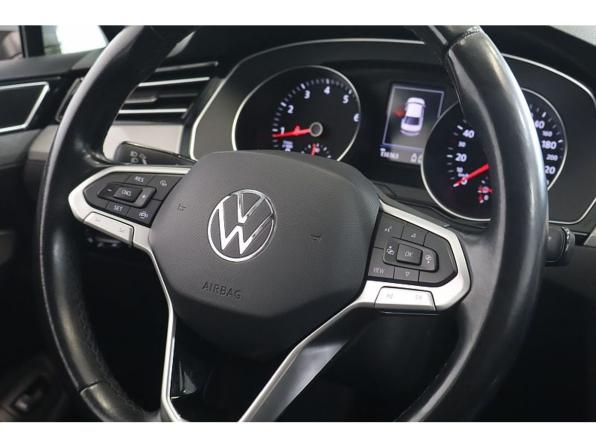 Volkswagen Passat B8 Рестайлинг с пробегом 2021 года, цена 2 756 200 рублей, 138361 км, седан, Автокод Объявления