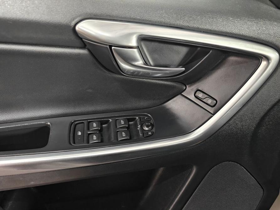 Volvo XC60 I Рестайлинг Москва  - изображение 17