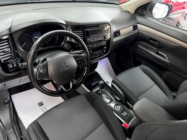 Mitsubishi Outlander III Рестайлинг 2 с пробегом 2017 года, цена 1 825 000 рублей, 144764 км, внедорожник, Автокод Объявления