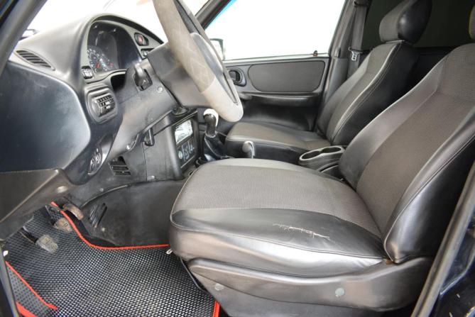 Chevrolet Niva I Рестайлинг с пробегом 2009 года, цена 399 000 рублей, 77000 км, внедорожник, Автокод Объявления