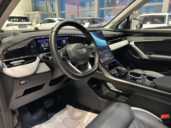 Geely Atlas II с пробегом 2024 года, цена 2 645 000 рублей, 62566 км, внедорожник, Автокод Объявления