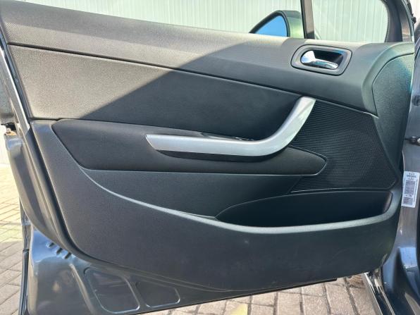 Peugeot 308 I с пробегом 2009 года, цена 475 000 рублей, 141000 км, хэтчбек, Автокод Объявления
