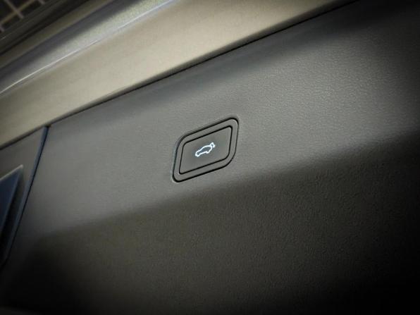 Geely Monjaro I Рестайлинг с пробегом 2024 года, цена 3 349 500 рублей, 57000 км, внедорожник, Автокод Объявления