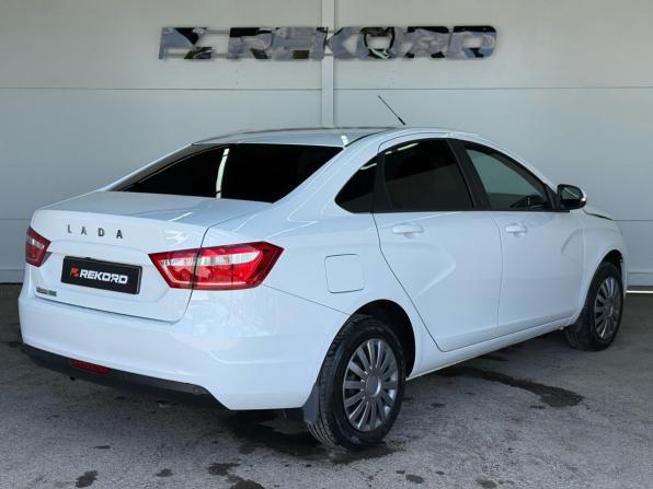 Lada (ВАЗ) Vesta I с пробегом 2018 года, цена 899 000 рублей, 98000 км, седан, Автокод Объявления