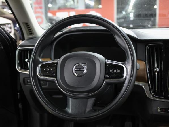 Volvo S90 II Рестайлинг с пробегом 2020 года, цена 2 597 000 рублей, 197650 км, седан, Автокод Объявления