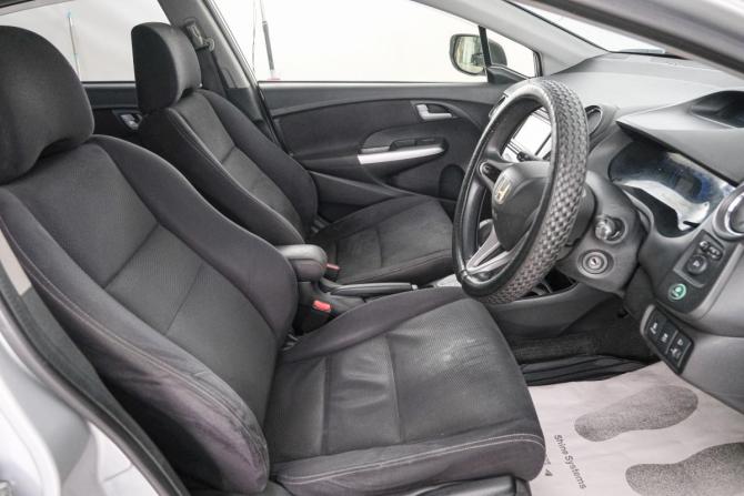 Honda Insight II Рестайлинг с пробегом 2012 года, цена 759 000 рублей, 240000 км, хэтчбек, Автокод Объявления