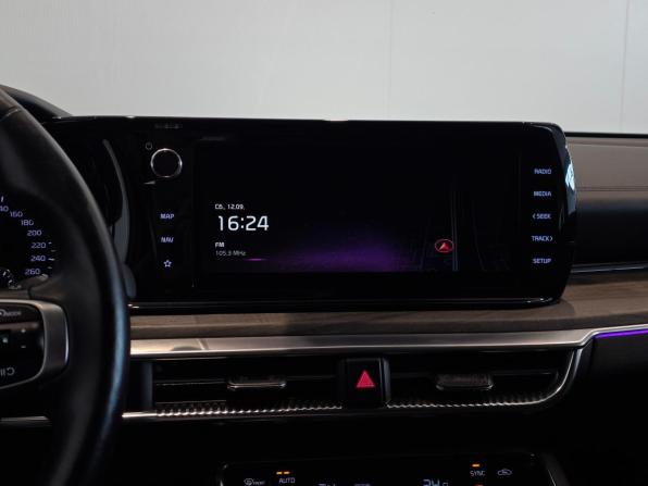 Kia K5 III с пробегом 2021 года, цена 2 600 000 рублей, 132650 км, седан, Автокод Объявления