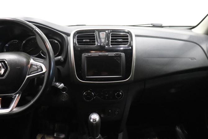 Renault Logan II Рестайлинг с пробегом 2019 года, цена 976 000 рублей, 118789 км, седан, Автокод Объявления
