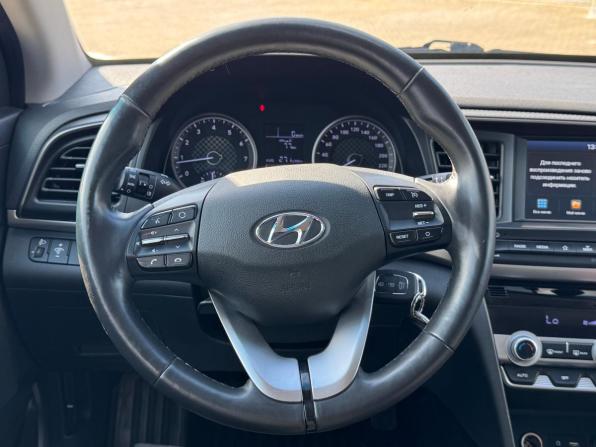 Hyundai Elantra VI (AD) Рестайлинг с пробегом 2020 года, цена 1 370 000 рублей, 160000 км, седан, Автокод Объявления