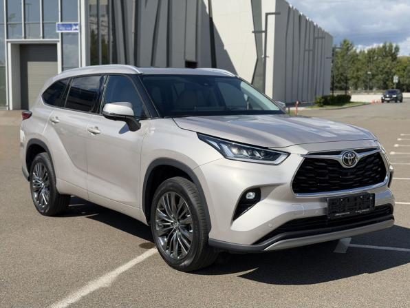 Toyota Highlander IV (XU70) с пробегом 2026 года, цена 5 550 000 рублей, 25 км, внедорожник, Автокод Объявления