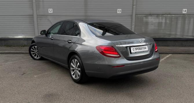 Mercedes-Benz E-Класс V (W213 S213 C238) с пробегом 2018 года, цена 2 759 000 рублей, 82038 км, седан, Автокод Объявления