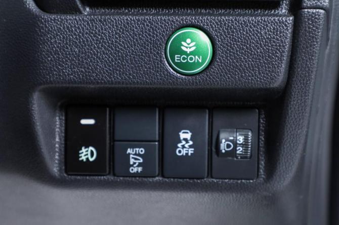 Honda Fit III с пробегом 2014 года, цена 999 000 рублей, 180000 км, хэтчбек, Автокод Объявления