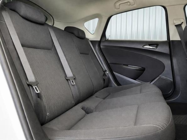 Opel Astra J с пробегом 2012 года, цена 687 000 рублей, 220877 км, хэтчбек, Автокод Объявления