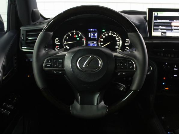 Lexus LX III Рестайлинг 2 с пробегом 2016 года, цена 5 850 000 рублей, 187682 км, внедорожник, Автокод Объявления