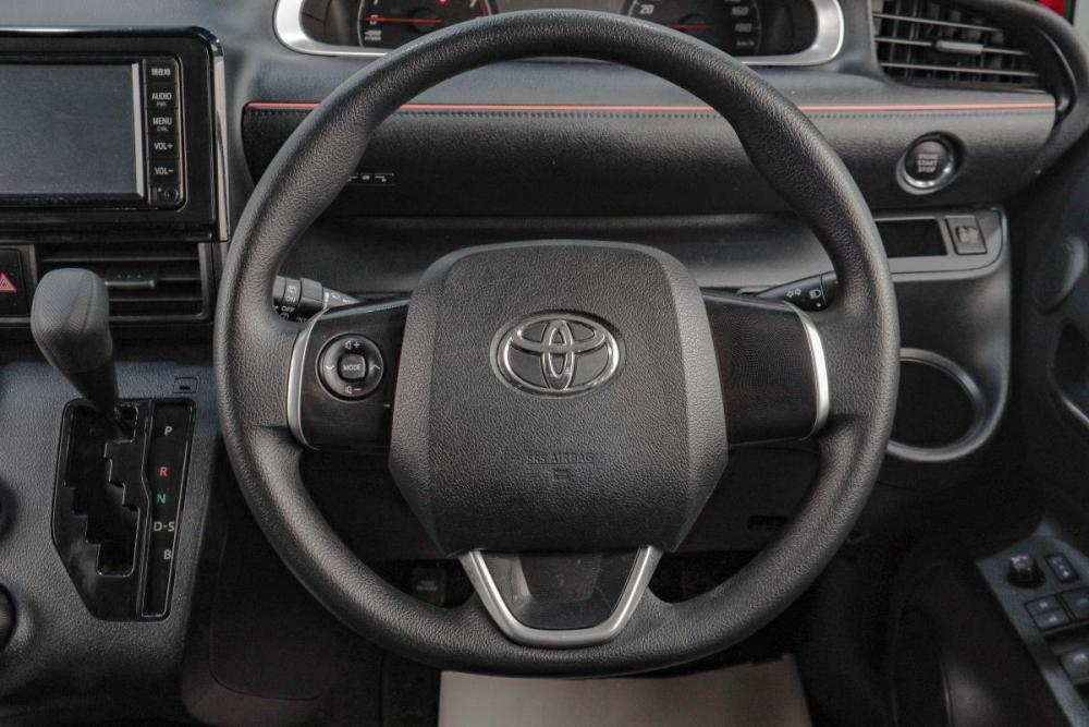 Toyota Sienta II Рестайлинг Челябинск  - изображение 13