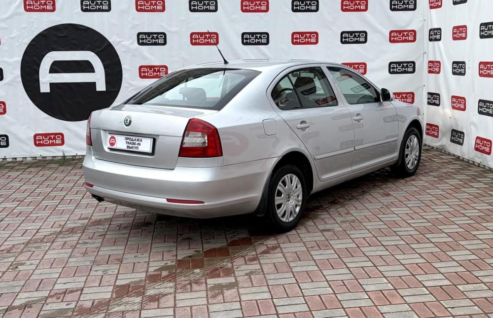 Skoda Octavia II (A5) Рестайлинг Санкт-Петербург  - изображение 4