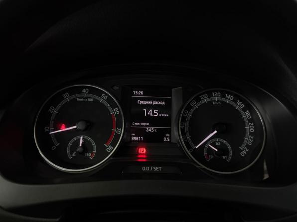Skoda Rapid I Рестайлинг с пробегом 2018 года, цена 1 277 000 рублей, 39593 км, лифтбек, Автокод Объявления
