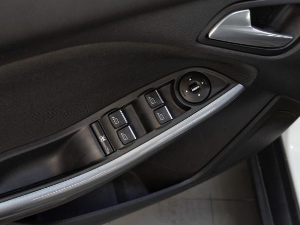Ford Focus III с пробегом 2011 года, цена 709 000 рублей, 258070 км, хэтчбек, Автокод Объявления
