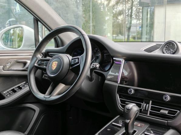 Porsche Macan I Рестайлинг 2 с пробегом 2022 года, цена 6 400 000 рублей, 67796 км, внедорожник, Автокод Объявления