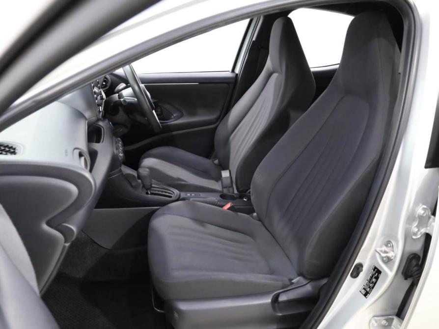 Toyota Yaris IV Ростов-на-Дону  - изображение 8