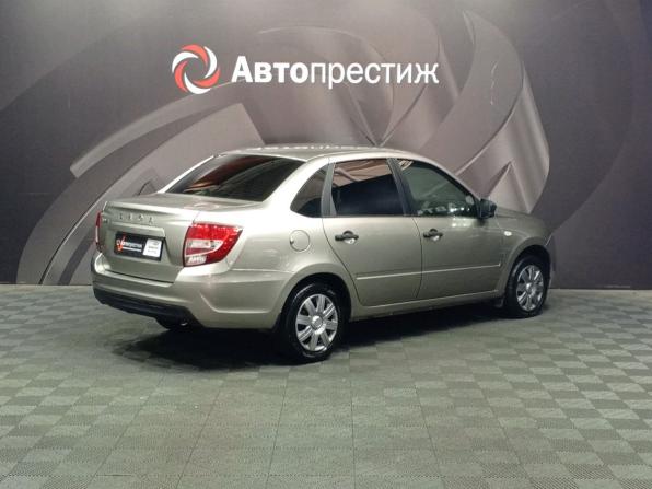 Lada (ВАЗ) Granta I Рестайлинг с пробегом 2019 года, цена 570 000 рублей, 112000 км, седан, Автокод Объявления