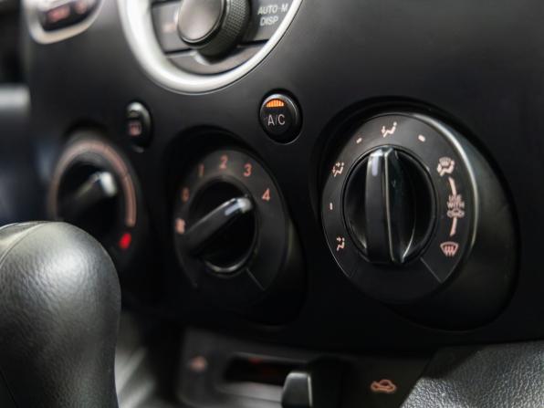Mazda 2 II (DE) с пробегом 2008 года, цена 648 000 рублей, 156075 км, хэтчбек, Автокод Объявления
