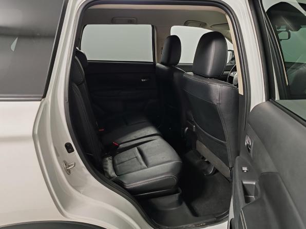Mitsubishi Outlander III Рестайлинг 2 с пробегом 2015 года, цена 1 755 000 рублей, 77202 км, внедорожник, Автокод Объявления