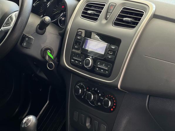 Renault Logan II Рестайлинг с пробегом 2020 года, цена 1 249 000 рублей, 63439 км, седан, Автокод Объявления
