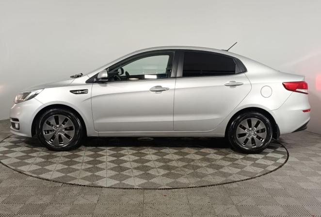 Kia Rio III Рестайлинг с пробегом 2017 года, цена 1 386 000 рублей, 37942 км, седан, Автокод Объявления