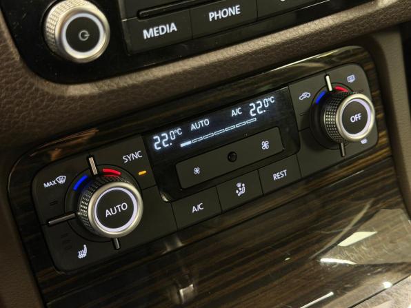Volkswagen Touareg II Рестайлинг с пробегом 2016 года, цена 2 777 000 рублей, 142988 км, внедорожник, Автокод Объявления