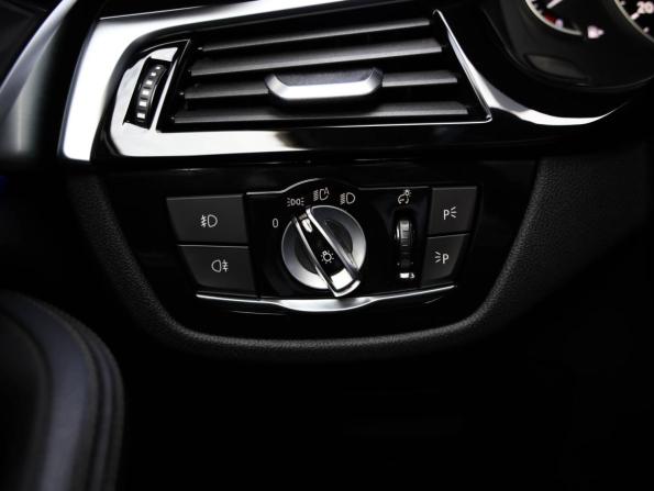 BMW 5 серии VII (G30/G31/G38) с пробегом 2018 года, цена 3 149 000 рублей, 142267 км, седан, Автокод Объявления