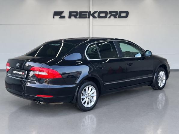 Skoda Superb II Рестайлинг с пробегом 2014 года, цена 1 599 000 рублей, 134000 км, лифтбек, Автокод Объявления