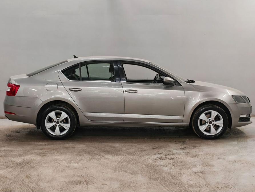 Skoda Octavia III (A7) Рестайлинг Москва  - изображение 4