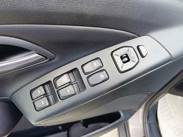 Hyundai ix35 I Рестайлинг с пробегом 2015 года, цена 1 399 995 рублей, 143085 км, внедорожник, Автокод Объявления