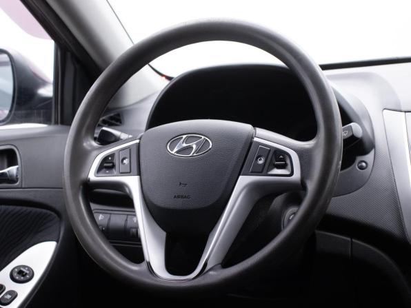 Hyundai Solaris I с пробегом 2012 года, цена 570 000 рублей, 217449 км, седан, Автокод Объявления