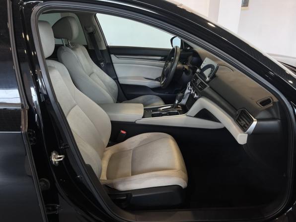 Honda Accord X с пробегом 2018 года, цена 1 755 100 рублей, 150980 км, седан, Автокод Объявления