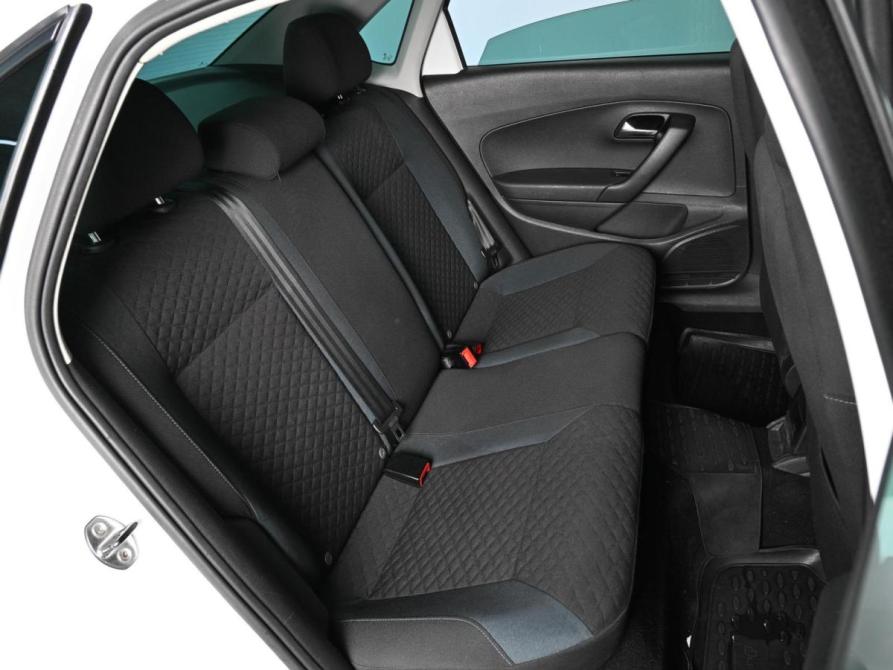 Volkswagen Polo V Рестайлинг Ростов-на-Дону  - изображение 7