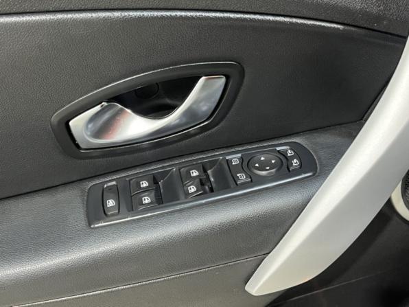Renault Megane III с пробегом 2011 года, цена 631 000 рублей, 202565 км, хэтчбек, Автокод Объявления