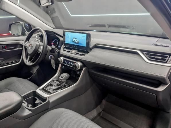 Toyota RAV4 V (XA50) с пробегом 2025 года, цена 3 900 000 рублей, 5557 км, внедорожник, Автокод Объявления