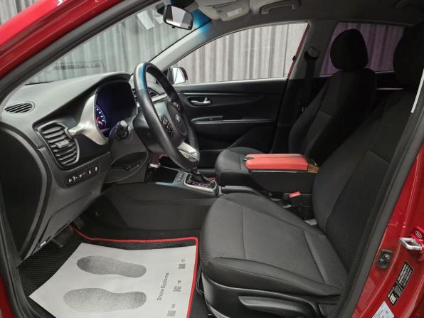 Kia Rio IV Рестайлинг с пробегом 2021 года, цена 1 699 000 рублей, 52000 км, седан, Автокод Объявления