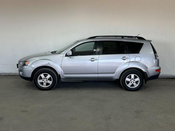 Mitsubishi Outlander II Рестайлинг с пробегом 2012 года, цена 1 300 000 рублей, 185513 км, внедорожник, Автокод Объявления
