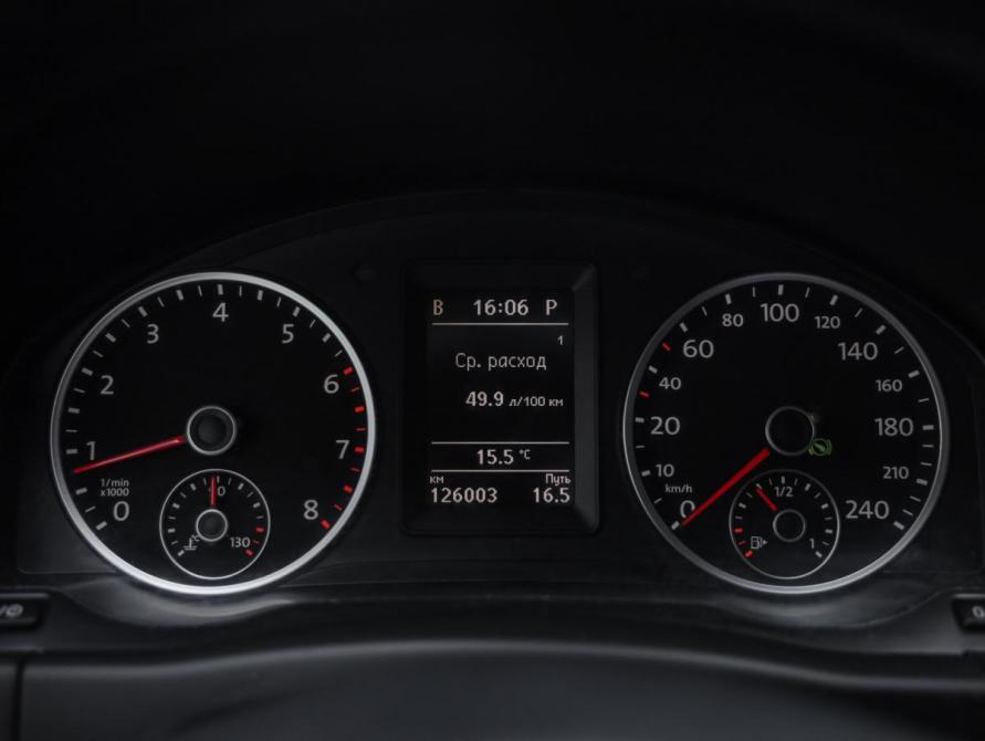 Volkswagen Tiguan I Рестайлинг Санкт-Петербург  - изображение 14