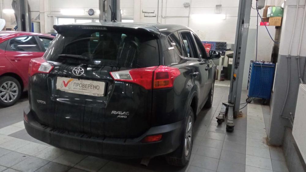 Toyota RAV4 IV (XA40) Санкт-Петербург  - изображение 3