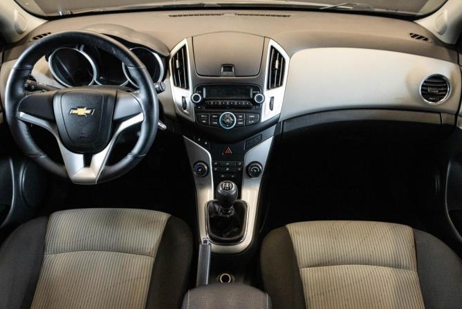 Chevrolet Cruze I Рестайлинг с пробегом 2013 года, цена 779 000 рублей, 153734 км, хэтчбек, Автокод Объявления